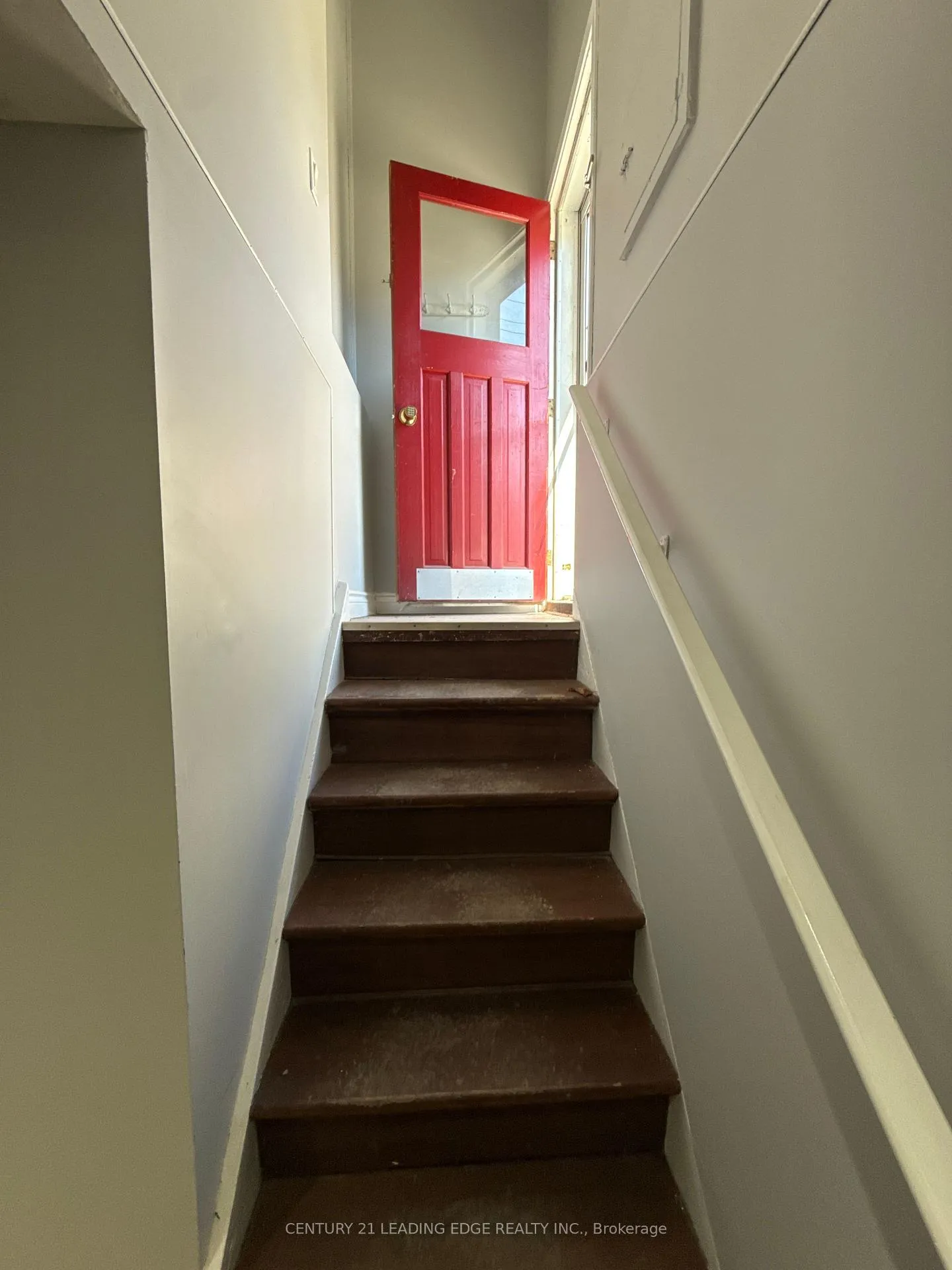 Photo 2 of 303 Wilson Road N, Oshawa, Eastdale — HOMEH