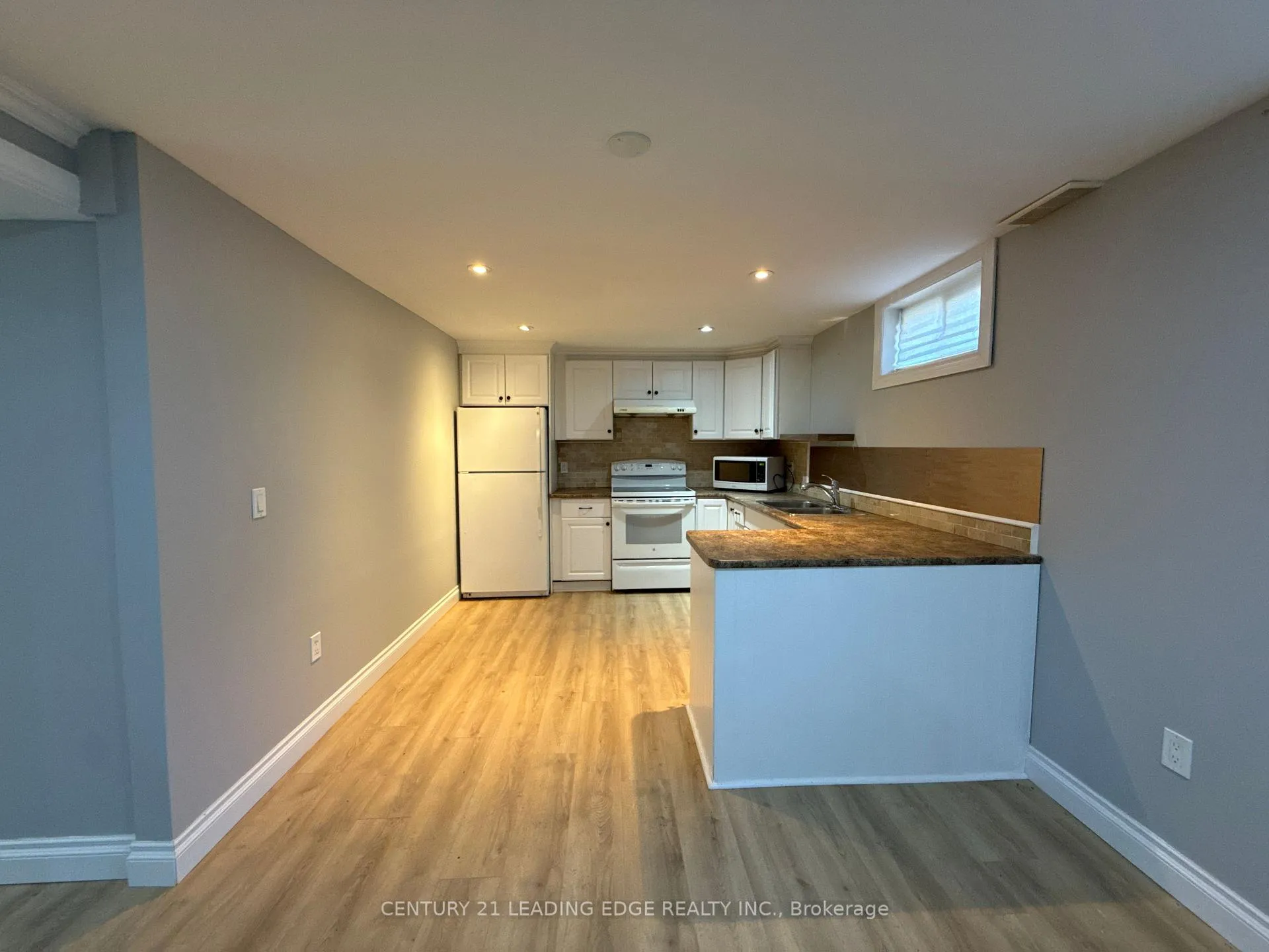 Photo 6 of 303 Wilson Road N, Oshawa, Eastdale — HOMEH