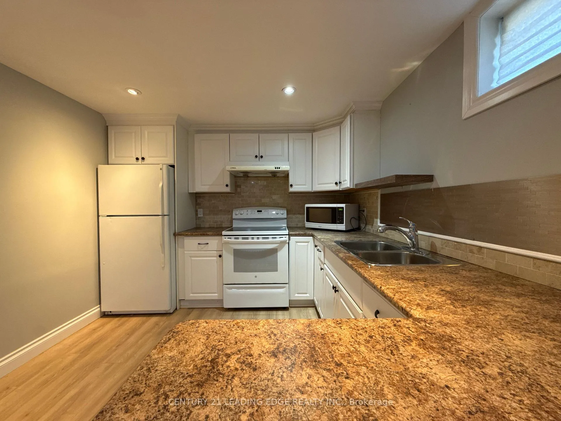 Photo 11 of 303 Wilson Road N, Oshawa, Eastdale — HOMEH