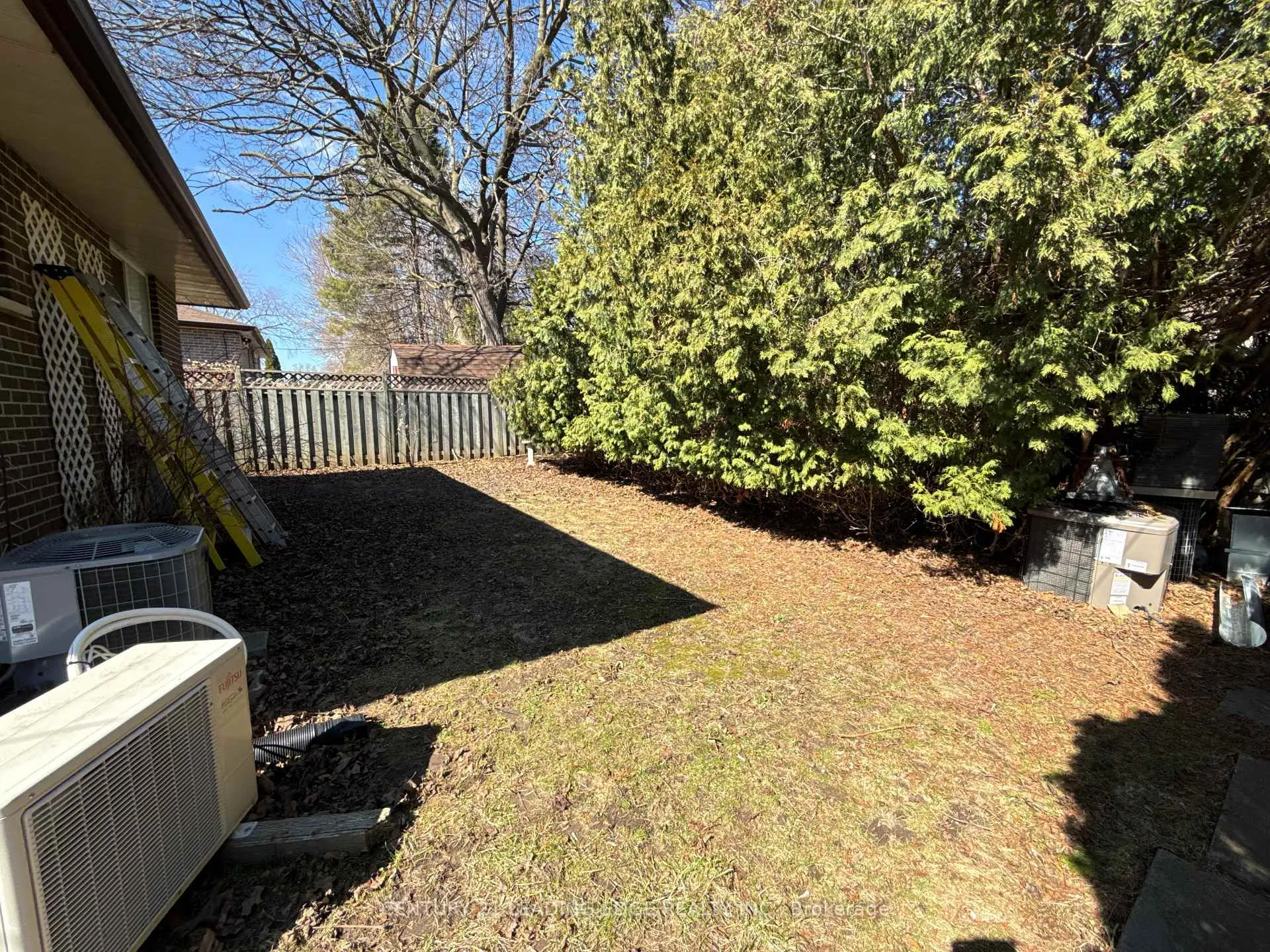 Photo 20 of 303 Wilson Road N, Oshawa, Eastdale — HOMEH