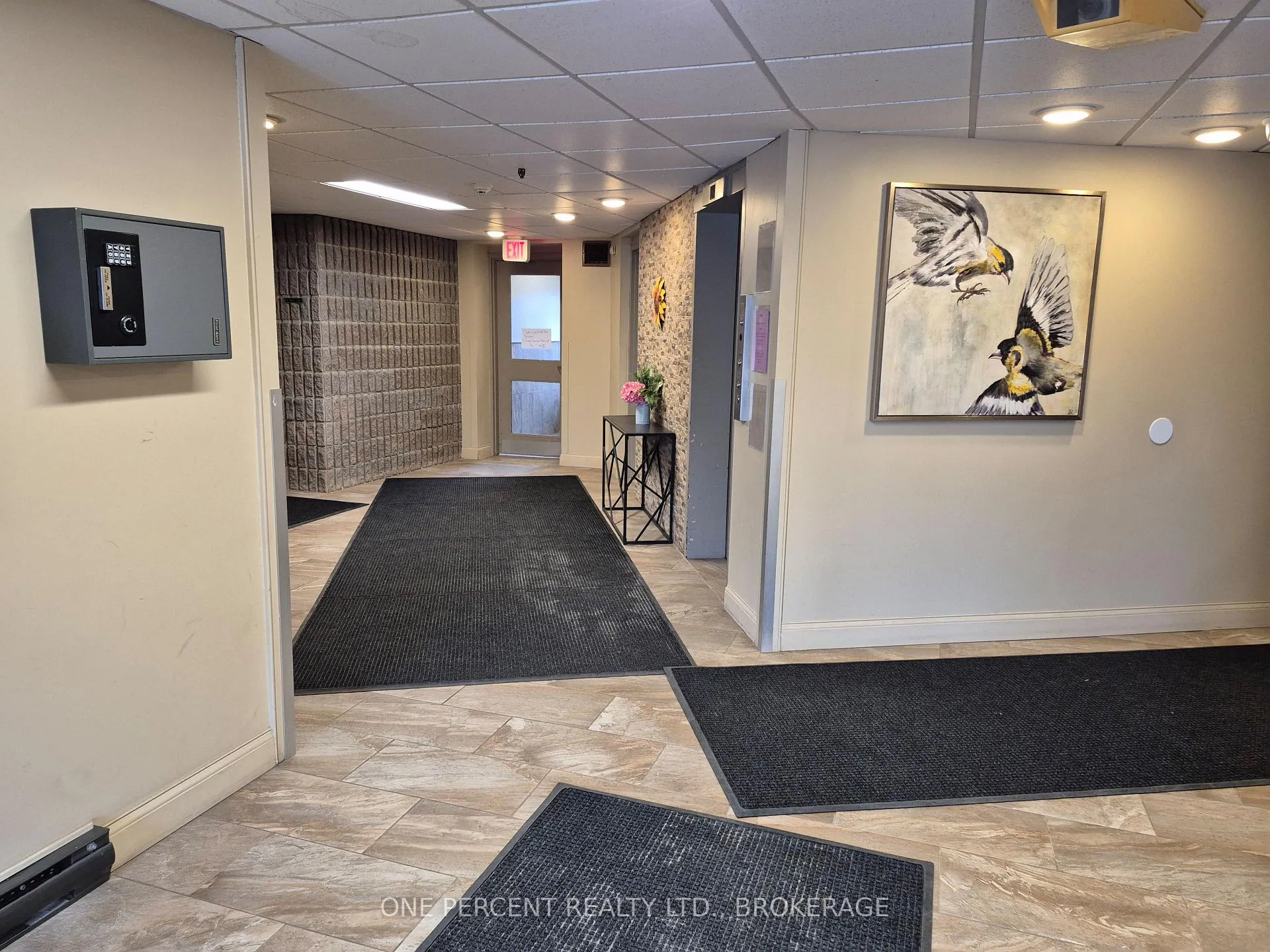 Photo 8 of Unit 204, 17 Eldon Hall Place, Kingston, Central City West — HOMEH