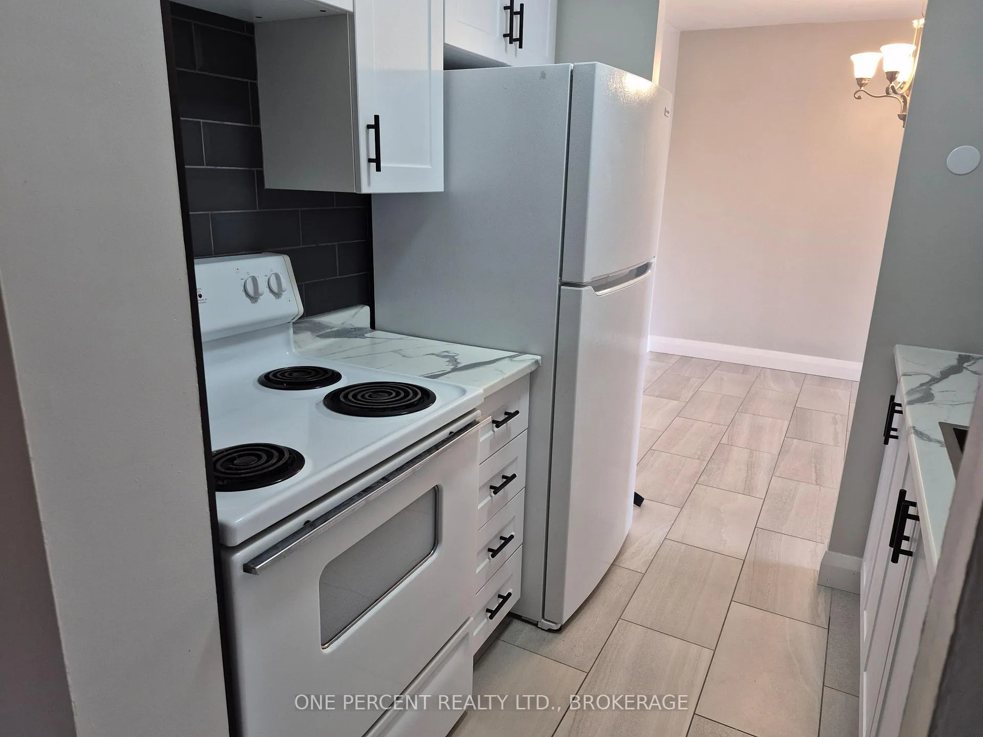 Photo 17 of Unit 204, 17 Eldon Hall Place, Kingston, Central City West — HOMEH