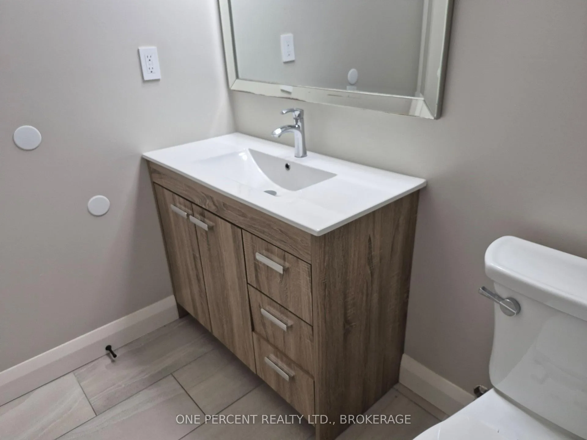 Photo 22 of Unit 204, 17 Eldon Hall Place, Kingston, Central City West — HOMEH