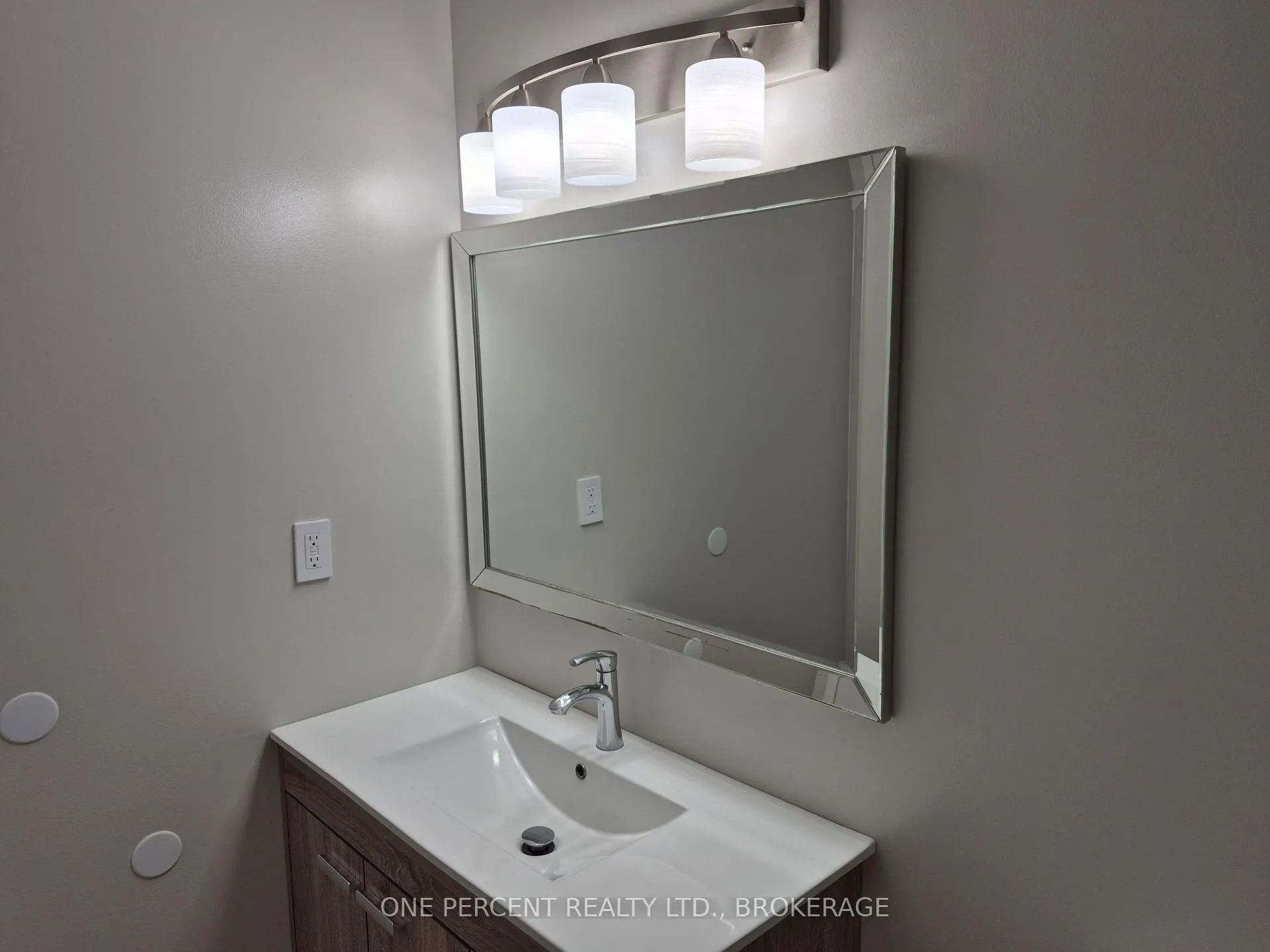 Photo 23 of Unit 204, 17 Eldon Hall Place, Kingston, Central City West — HOMEH