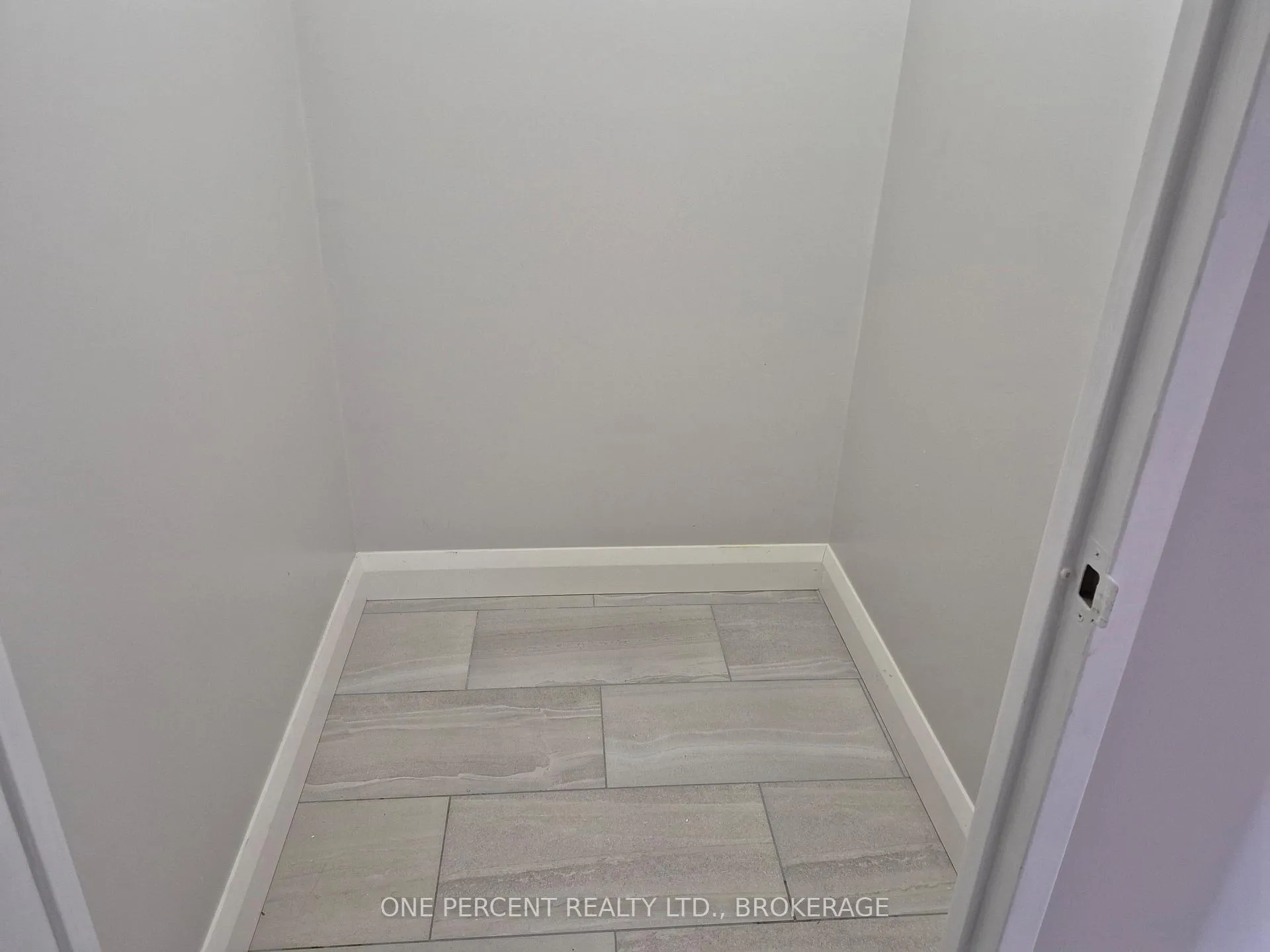 Photo 31 of Unit 204, 17 Eldon Hall Place, Kingston, Central City West — HOMEH