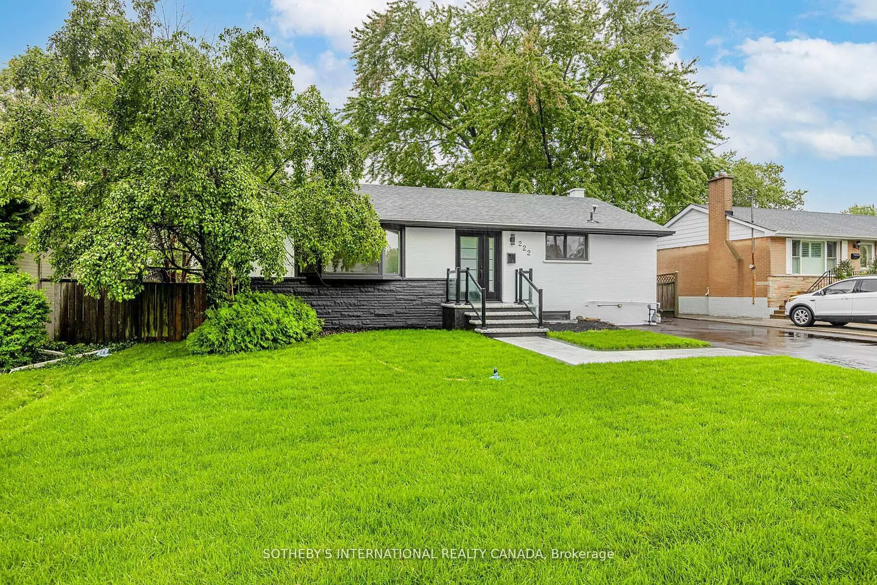 Photo 3 of Unit Upper, 222 Hammersmith Court, Burlington, Appleby — HOMEH