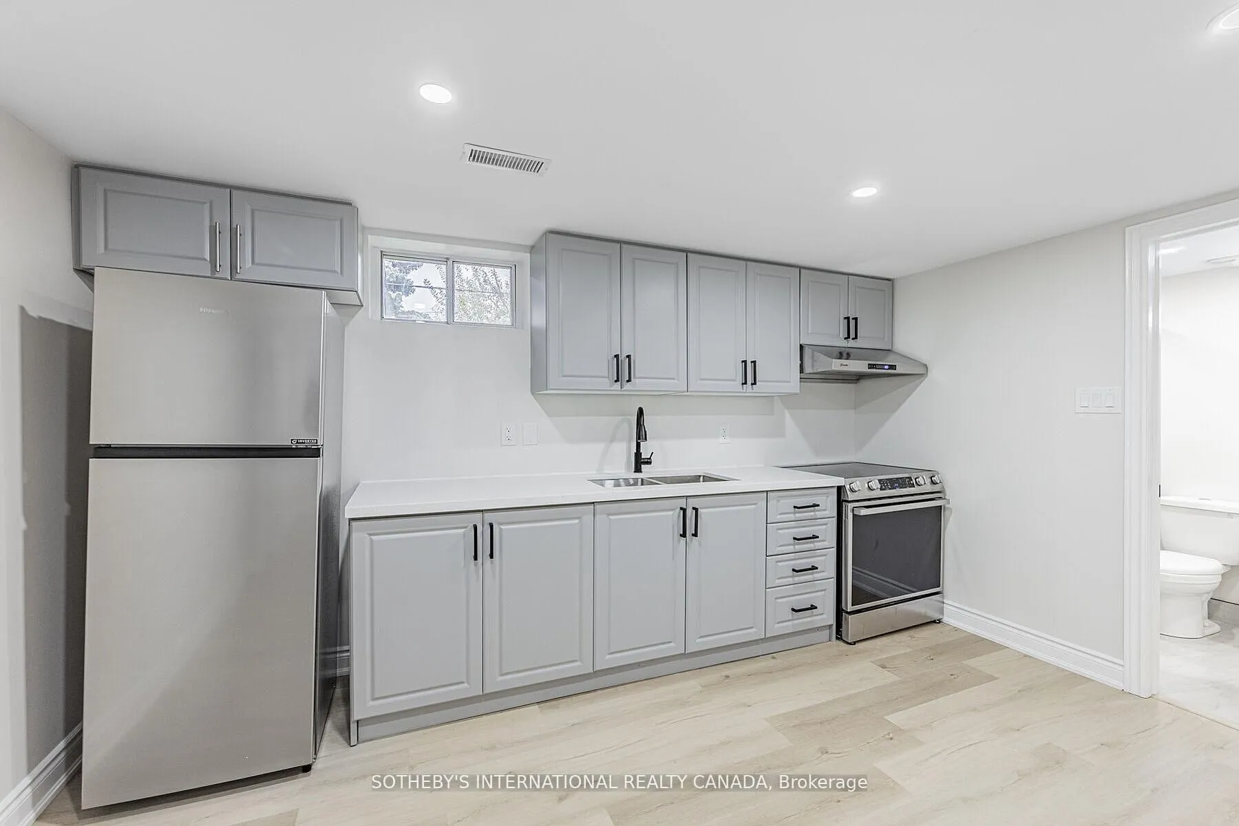 Photo 4 of Unit Upper, 222 Hammersmith Court, Burlington, Appleby — HOMEH
