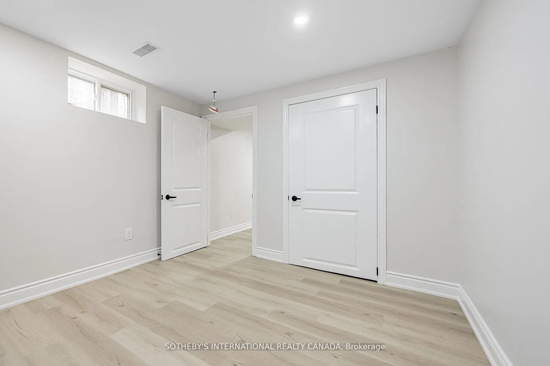 Photo 17 of Unit Upper, 222 Hammersmith Court, Burlington, Appleby — HOMEH
