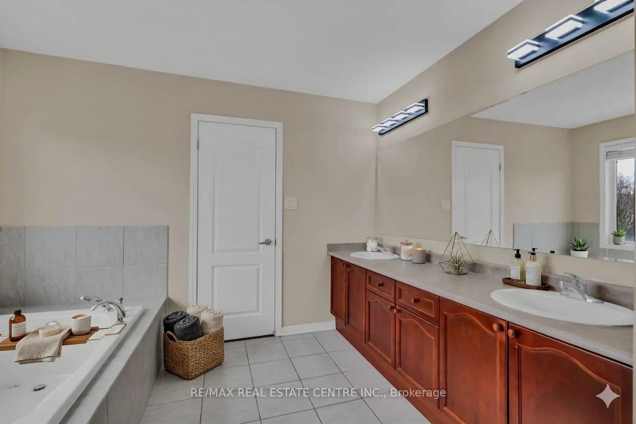 Photo 27 of 706 Maddocks Trail, Milton, Coates — HOMEH