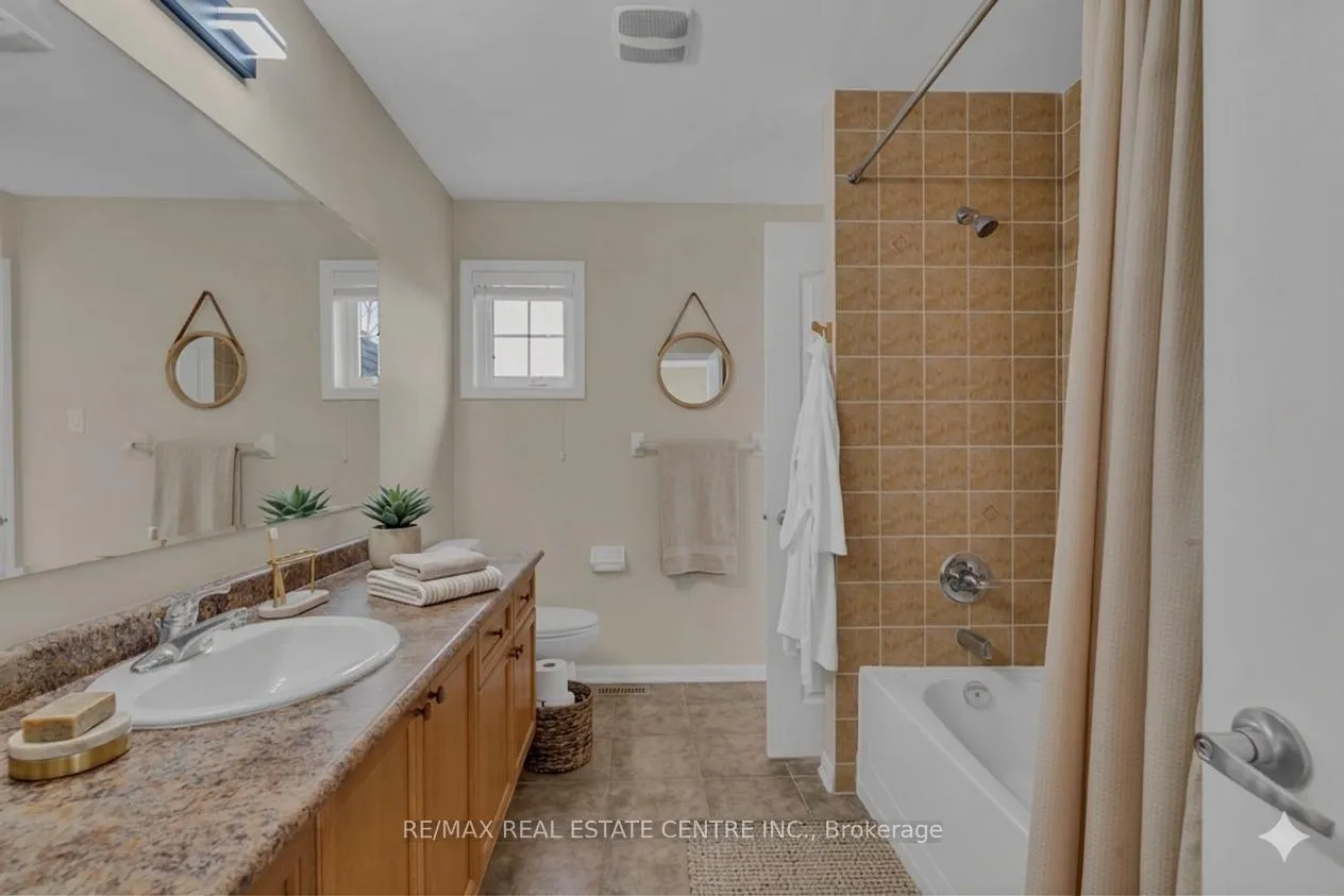 Photo 31 of 706 Maddocks Trail, Milton, Coates — HOMEH