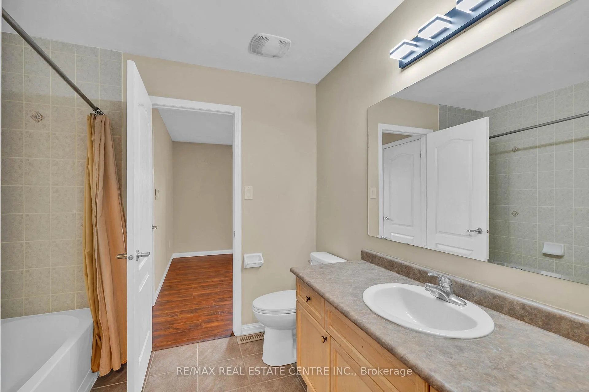 Photo 40 of 706 Maddocks Trail, Milton, Coates — HOMEH