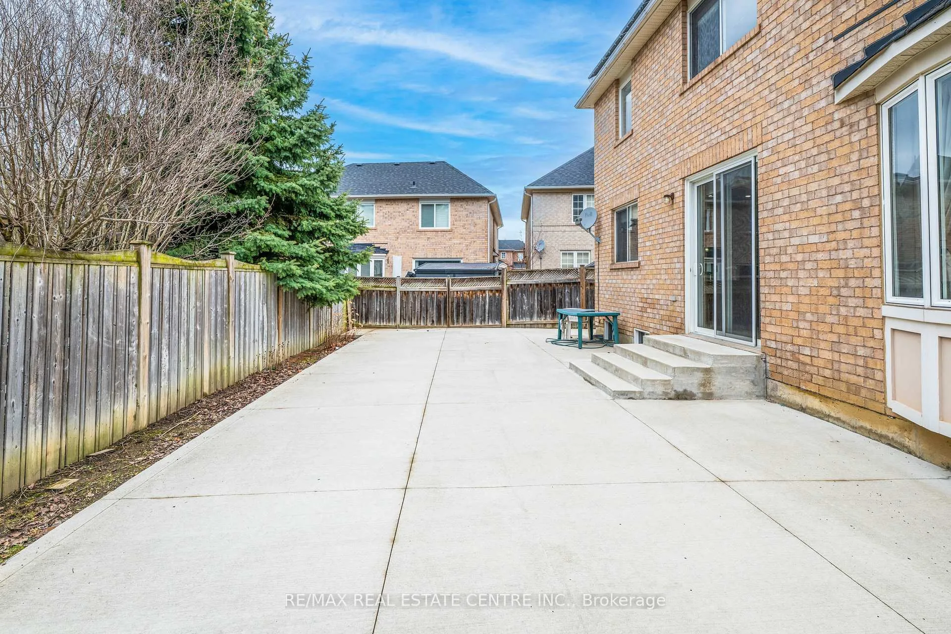 Photo 42 of 706 Maddocks Trail, Milton, Coates — HOMEH