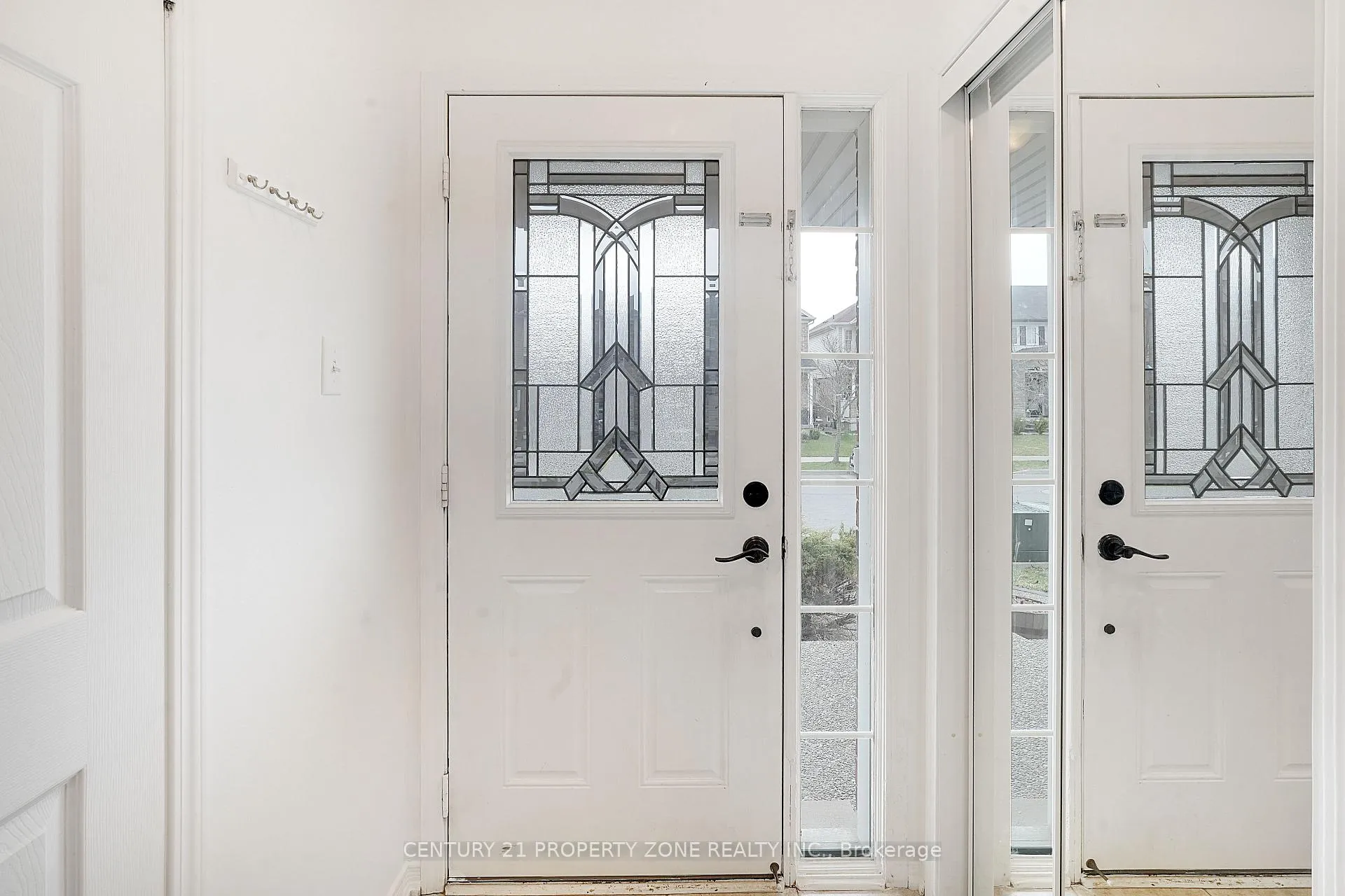 Photo 6 of 36 Cleghorn Drive, Hamilton, Binbrook — HOMEH