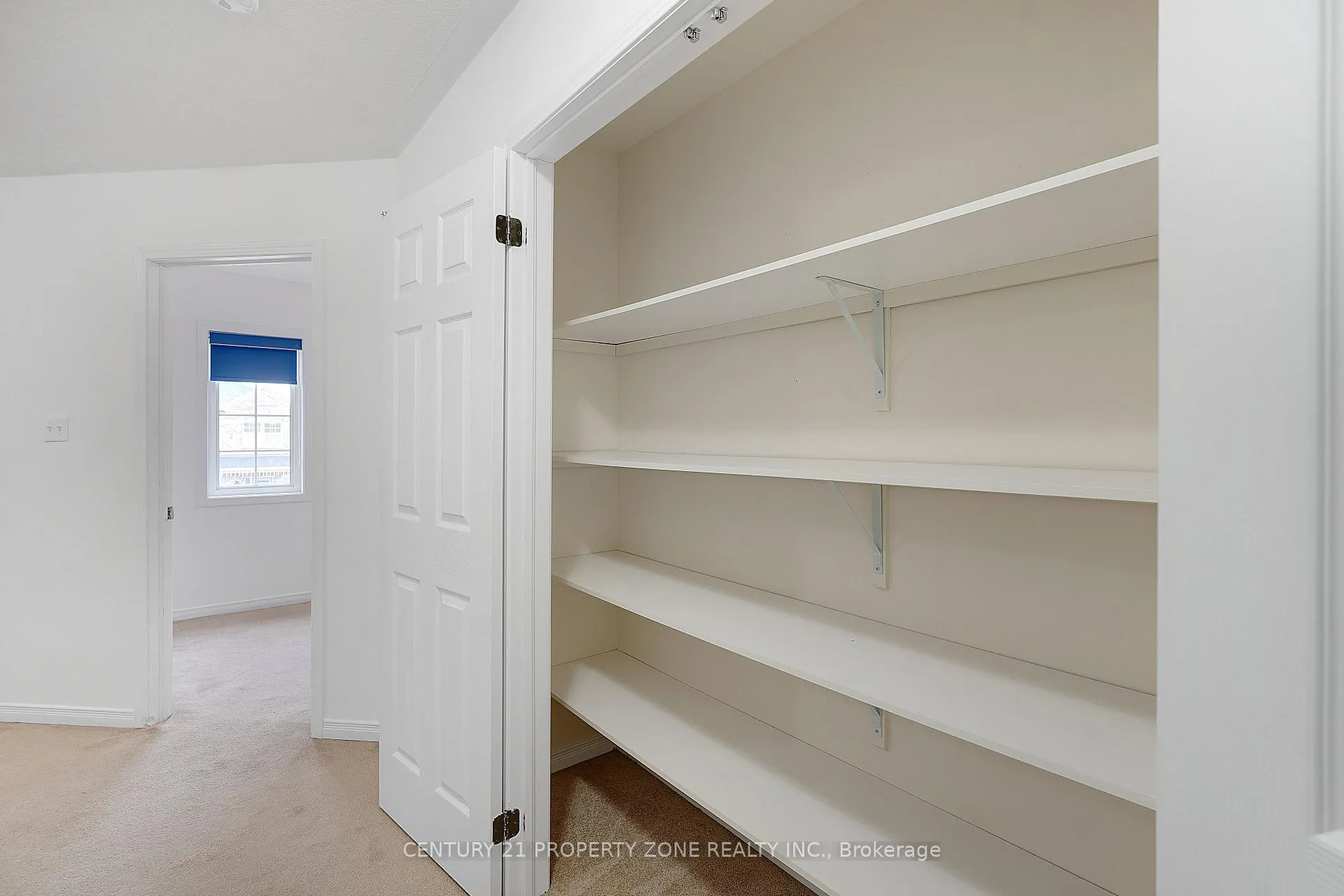 Photo 25 of 36 Cleghorn Drive, Hamilton, Binbrook — HOMEH