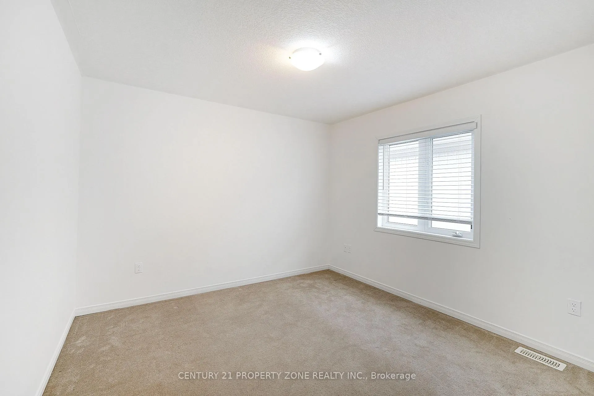 Photo 27 of 36 Cleghorn Drive, Hamilton, Binbrook — HOMEH