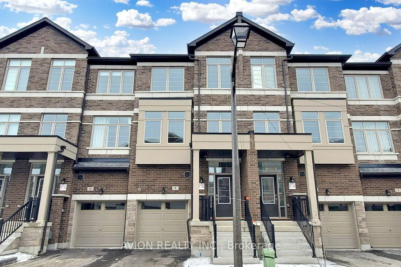 Photo 1 of 9 Sissons Way, Markham, Box Grove — HOMEH