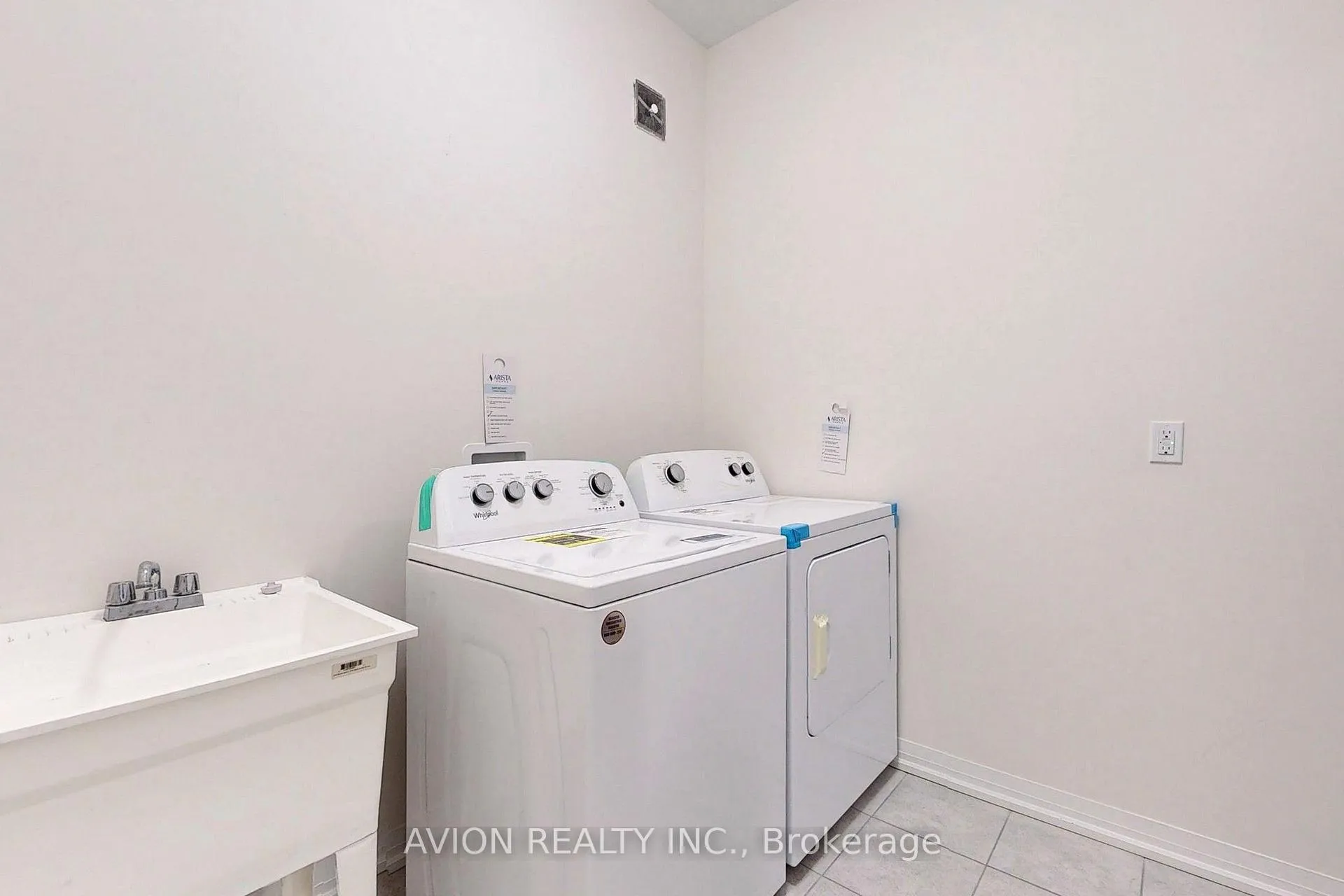 Photo 12 of 9 Sissons Way, Markham, Box Grove — HOMEH