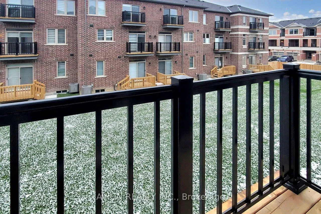 Photo 23 of 9 Sissons Way, Markham, Box Grove — HOMEH