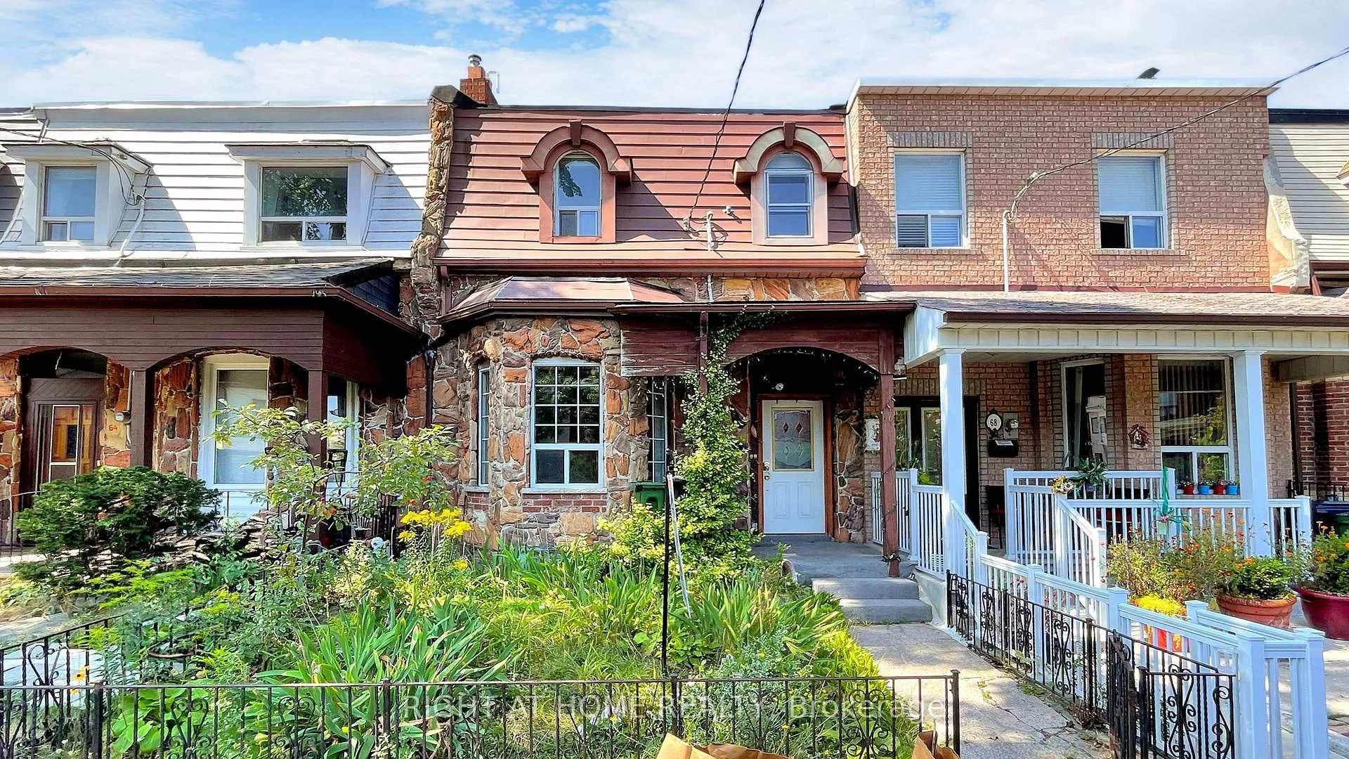 Photo 1 of Unit Main, 66 Gladstone Avenue, Toronto, Little Portugal — HOMEH