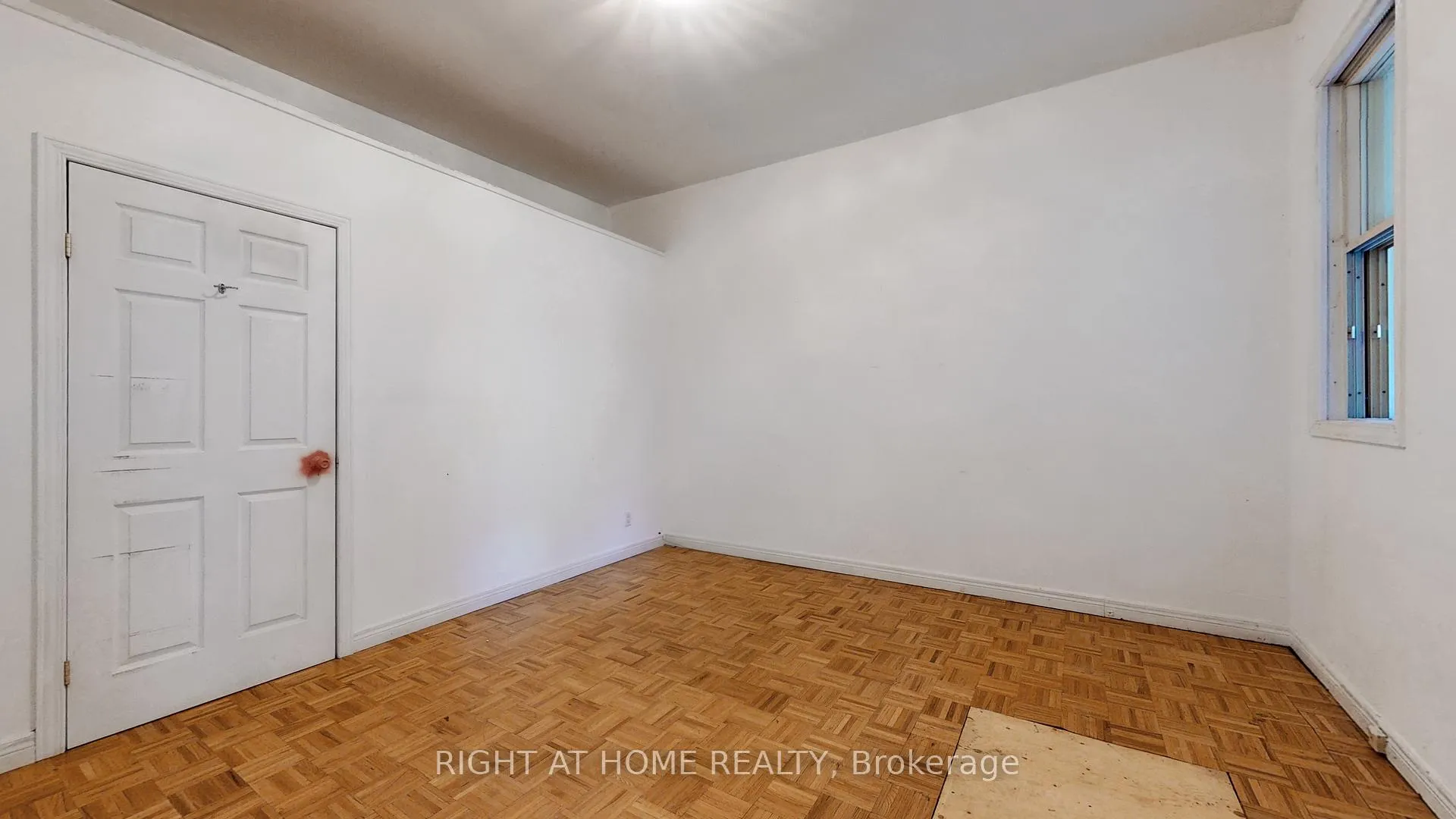 Photo 10 of Unit Main, 66 Gladstone Avenue, Toronto, Little Portugal — HOMEH