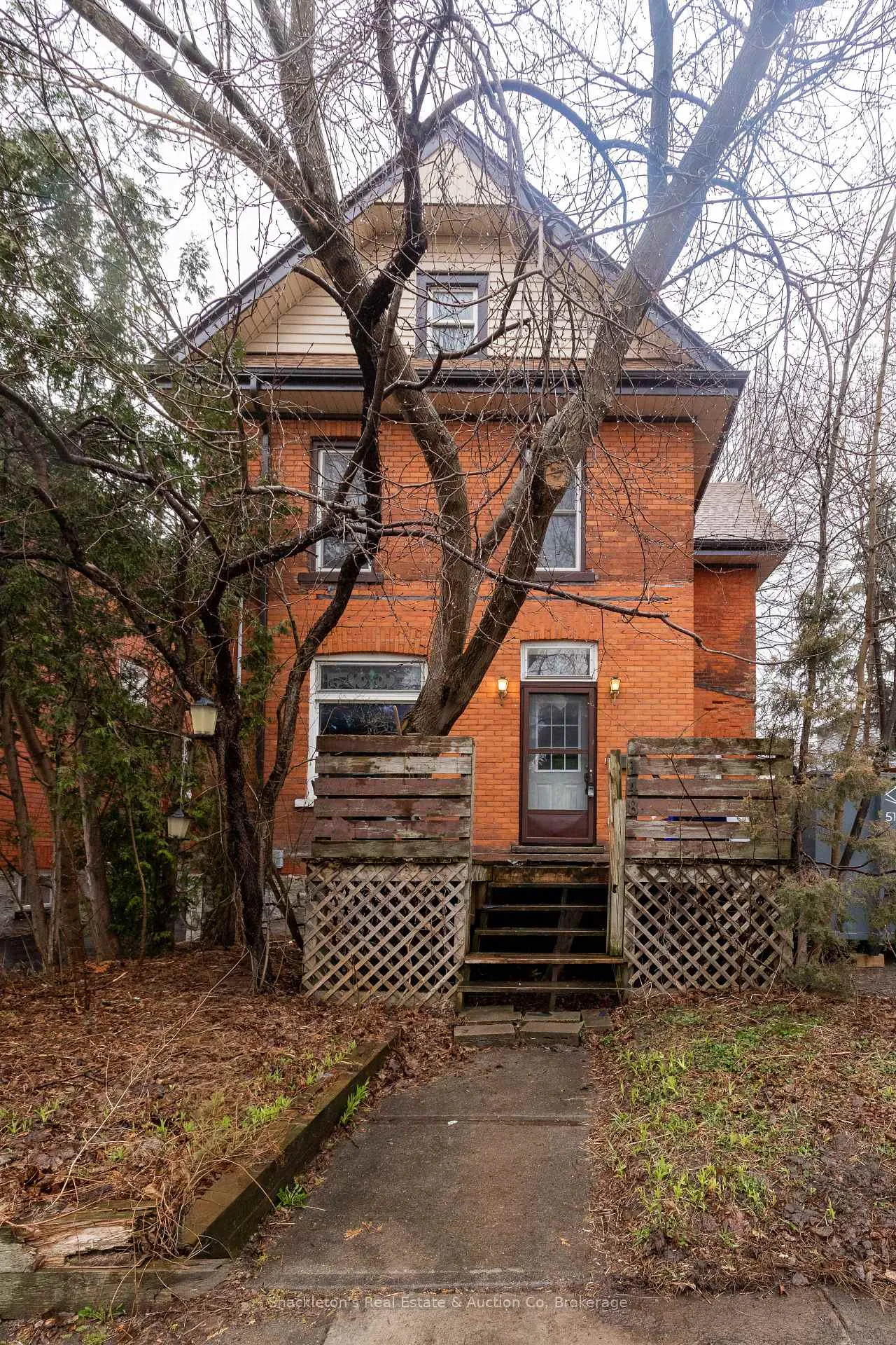 Front of 148 Rebecca Street