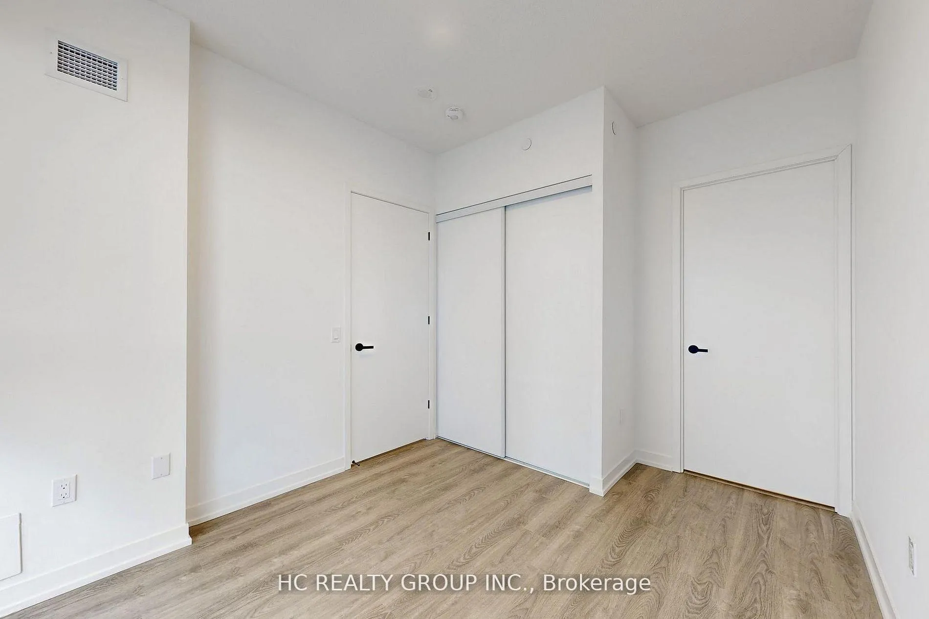 Photo 13 of Unit 3101, 8 Interchange Way, Vaughan, Vaughan Corporate Centre — HOMEH