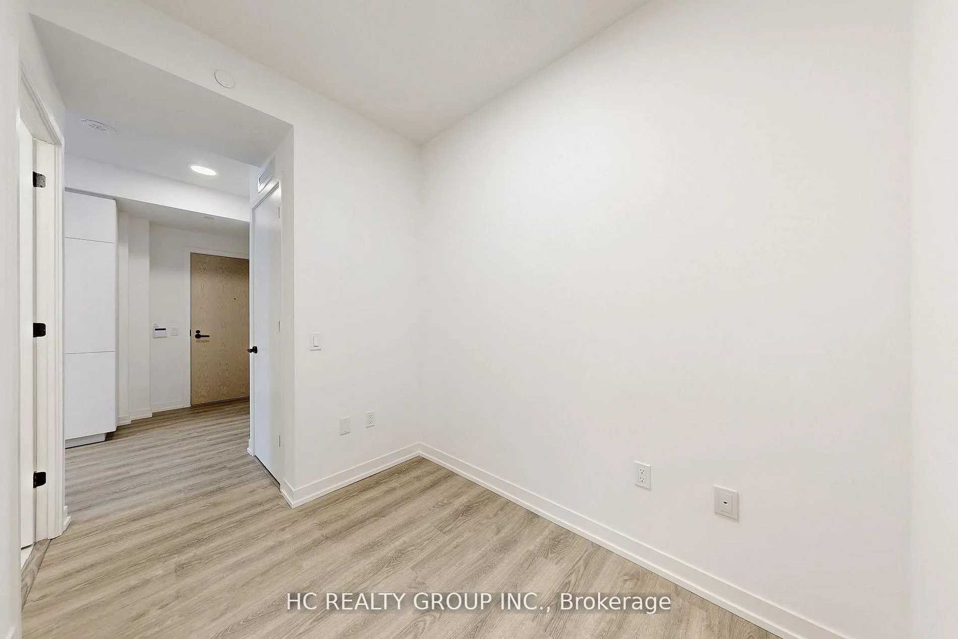 Photo 15 of Unit 3101, 8 Interchange Way, Vaughan, Vaughan Corporate Centre — HOMEH