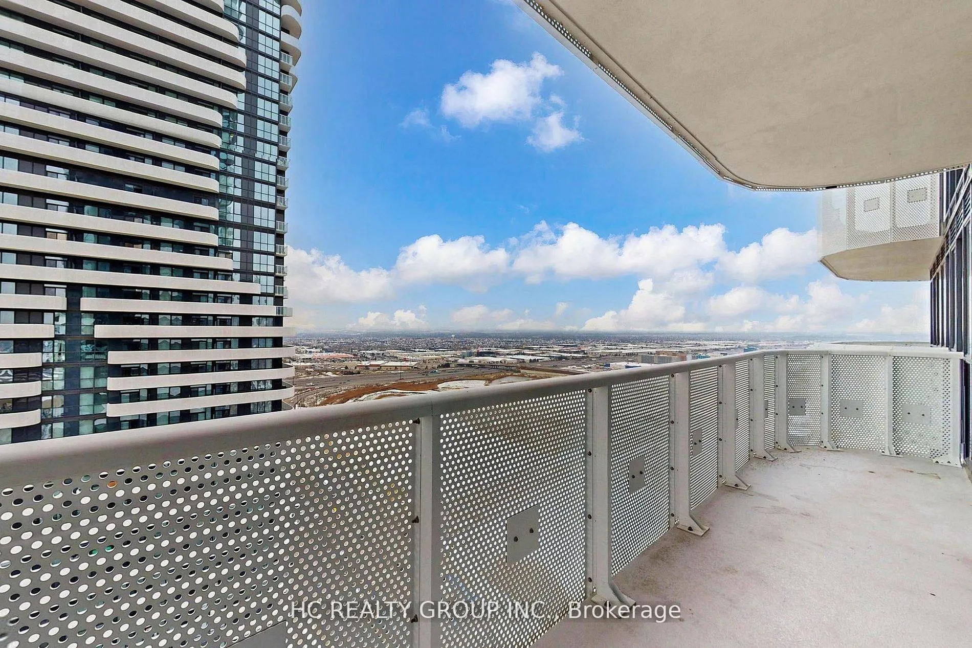 Photo 19 of Unit 3101, 8 Interchange Way, Vaughan, Vaughan Corporate Centre — HOMEH