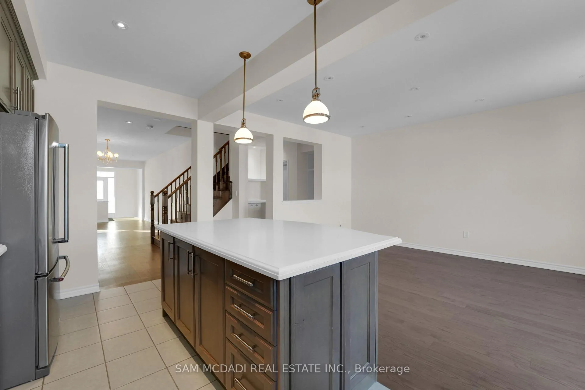 Photo 15 of 1395 Chretien Street, Milton, Ford — HOMEH