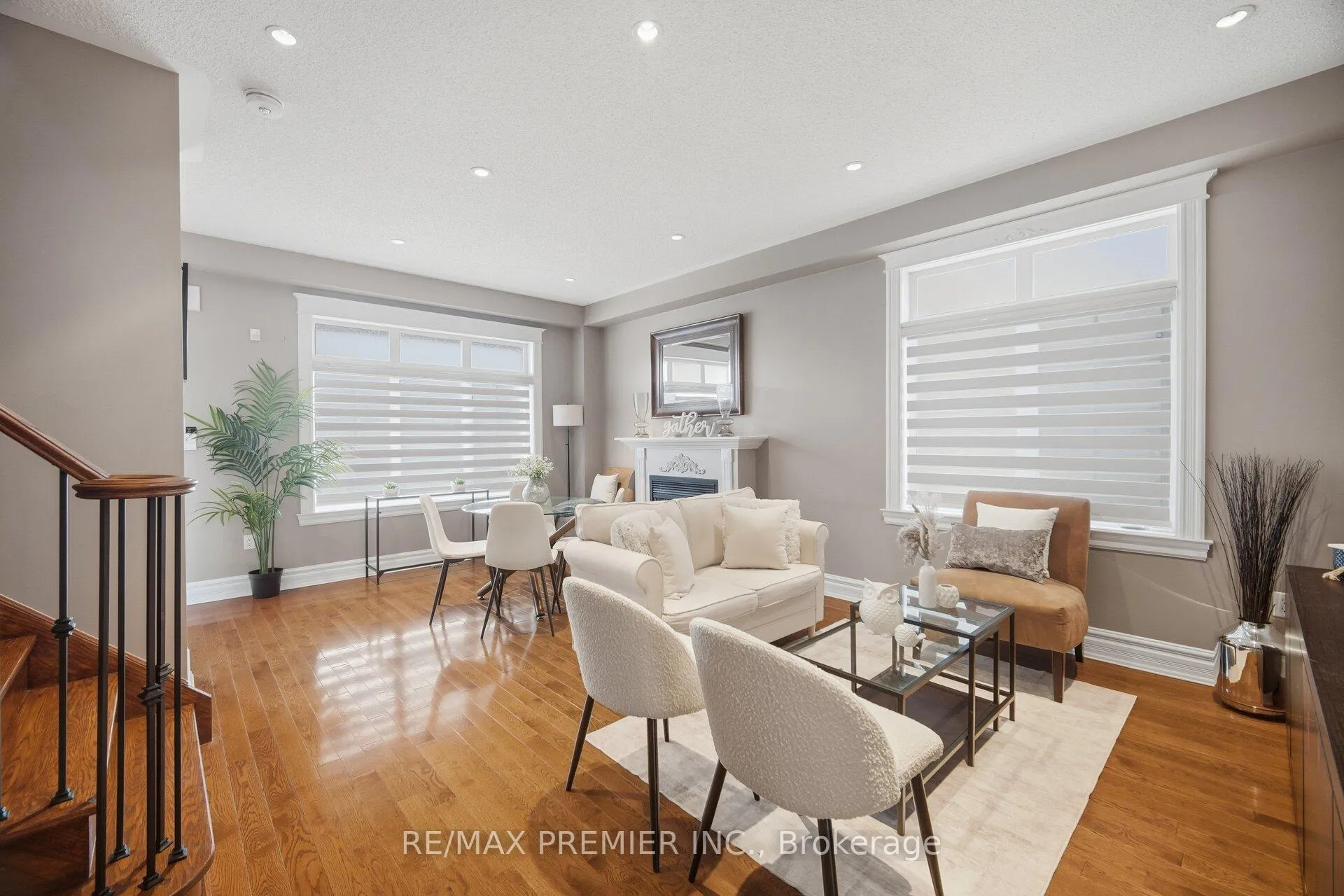 Photo 6 of 140 Ferdinand Avenue, Vaughan, Maple — HOMEH
