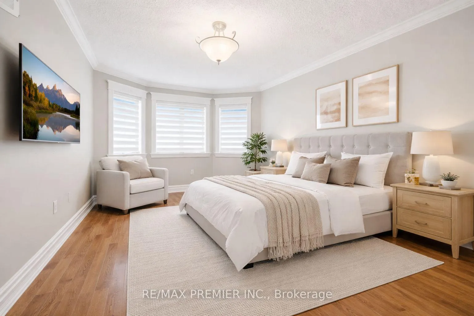 Photo 17 of 140 Ferdinand Avenue, Vaughan, Maple — HOMEH