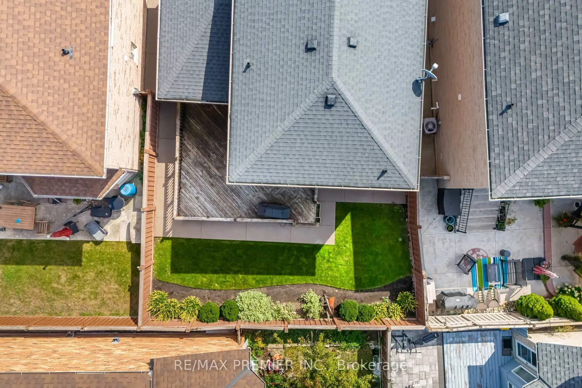 Photo 37 of 140 Ferdinand Avenue, Vaughan, Maple — HOMEH
