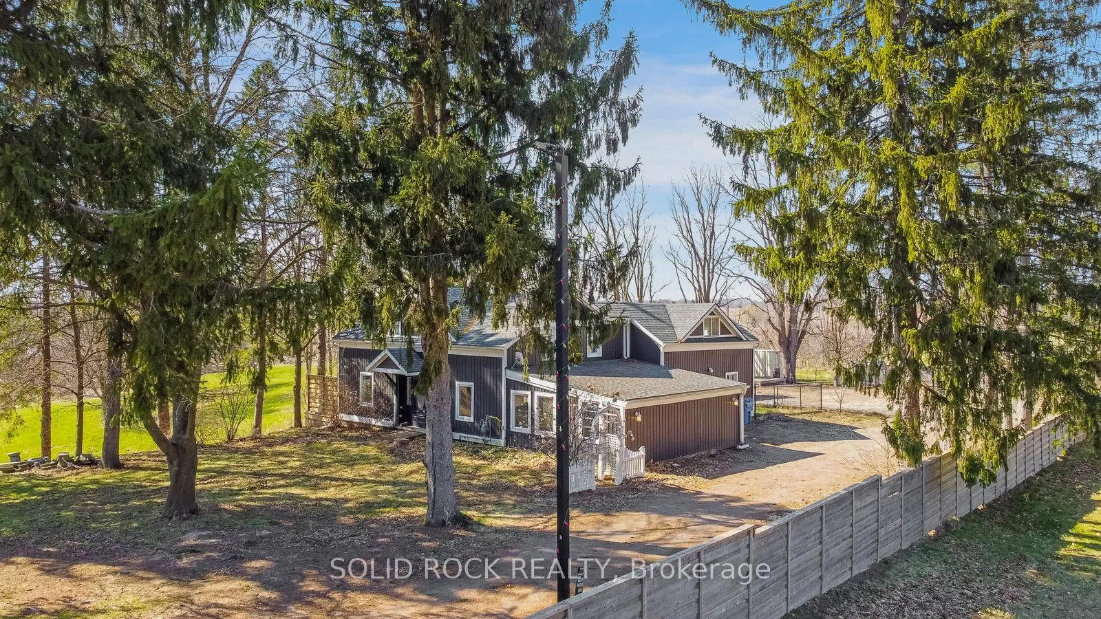 Photo 4 of 2163 Powerline Road W, Hamilton, Rural Ancaster — HOMEH