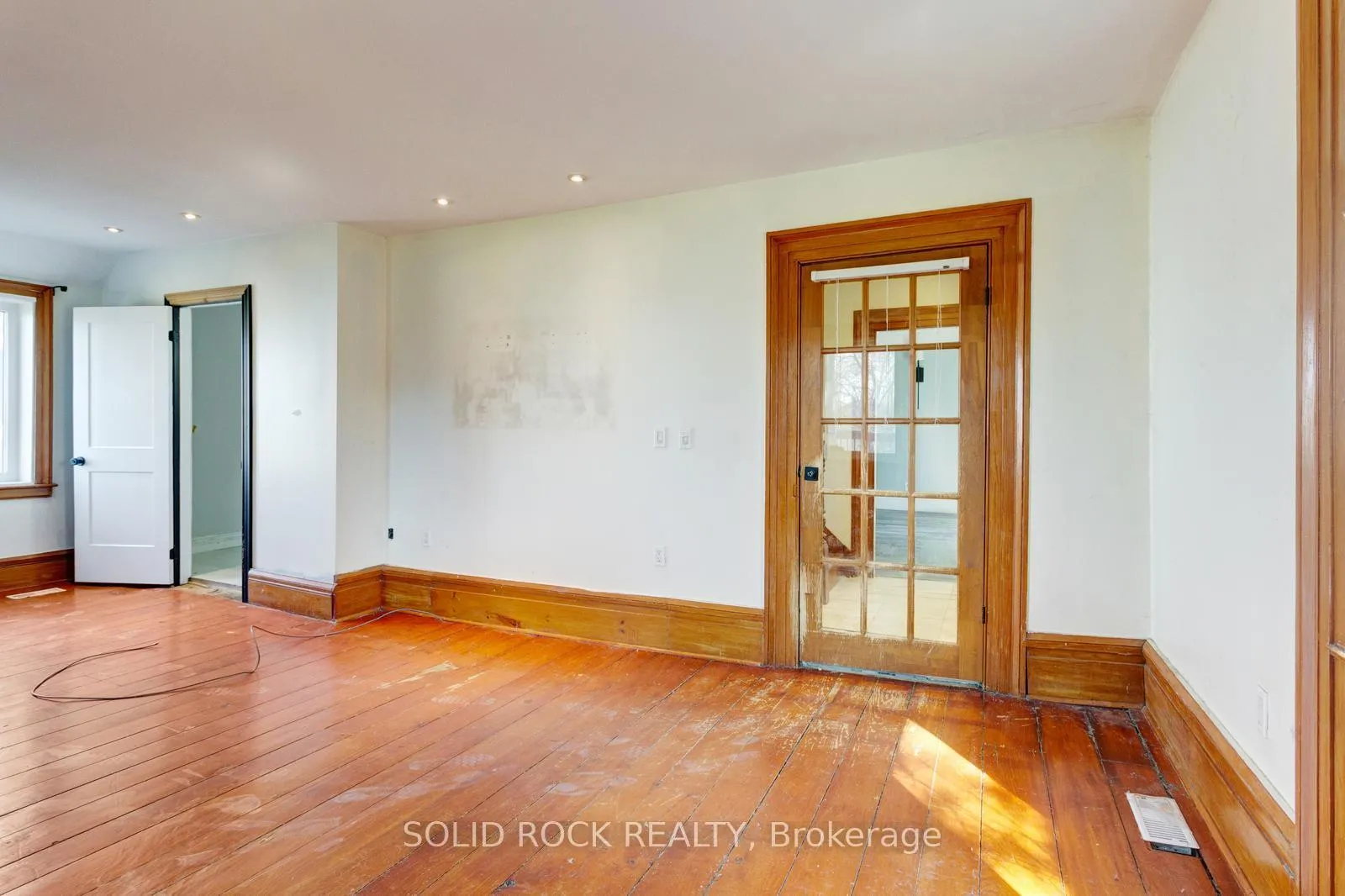 Photo 14 of 2163 Powerline Road W, Hamilton, Rural Ancaster — HOMEH