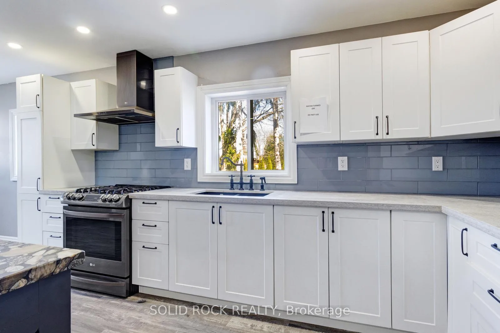 Photo 23 of 2163 Powerline Road W, Hamilton, Rural Ancaster — HOMEH