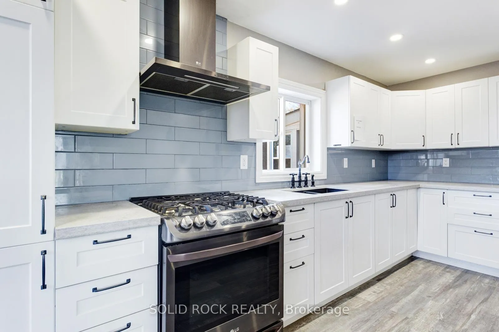 Photo 24 of 2163 Powerline Road W, Hamilton, Rural Ancaster — HOMEH