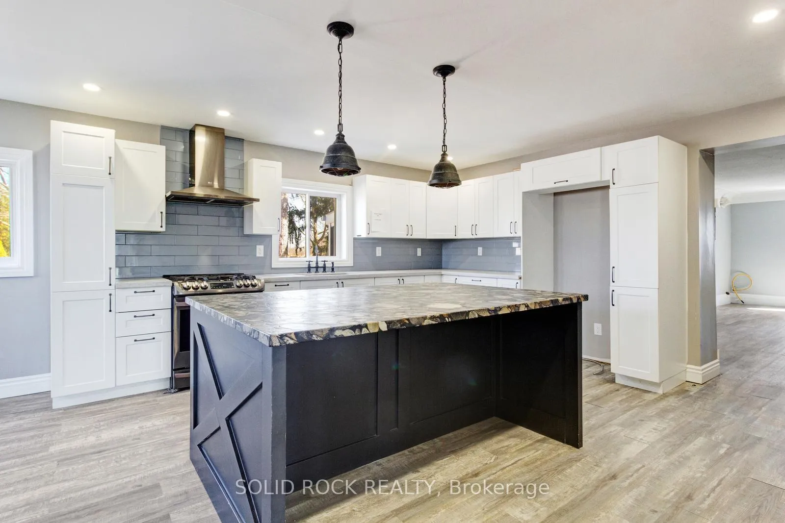 Photo 26 of 2163 Powerline Road W, Hamilton, Rural Ancaster — HOMEH