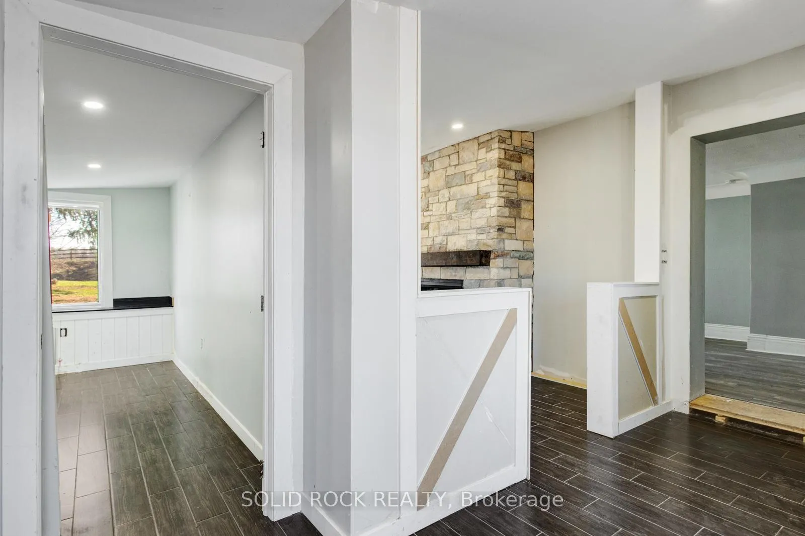 Photo 33 of 2163 Powerline Road W, Hamilton, Rural Ancaster — HOMEH