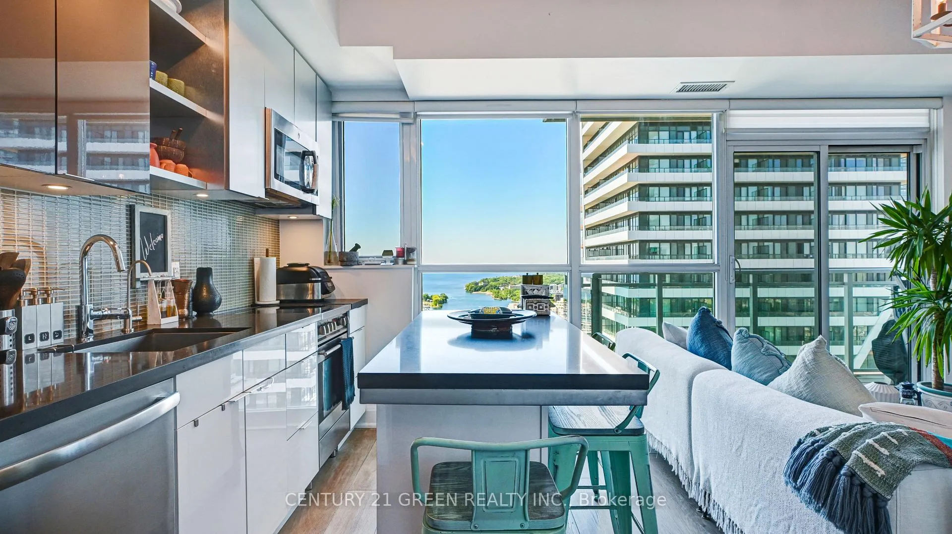 Photo 18 of Unit 2811, 33 Shore Breeze Drive, Etobicoke, Mimico — HOMEH