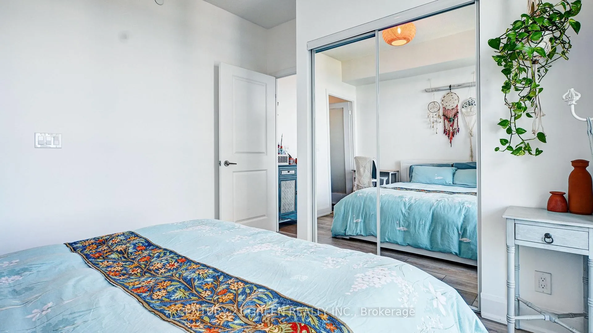 Photo 23 of Unit 2811, 33 Shore Breeze Drive, Etobicoke, Mimico — HOMEH
