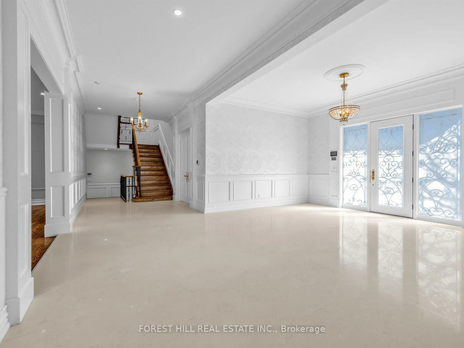 Photo 6 of 8 Colvestone Road, North York, St. Andrew-Windfields — HOMEH
