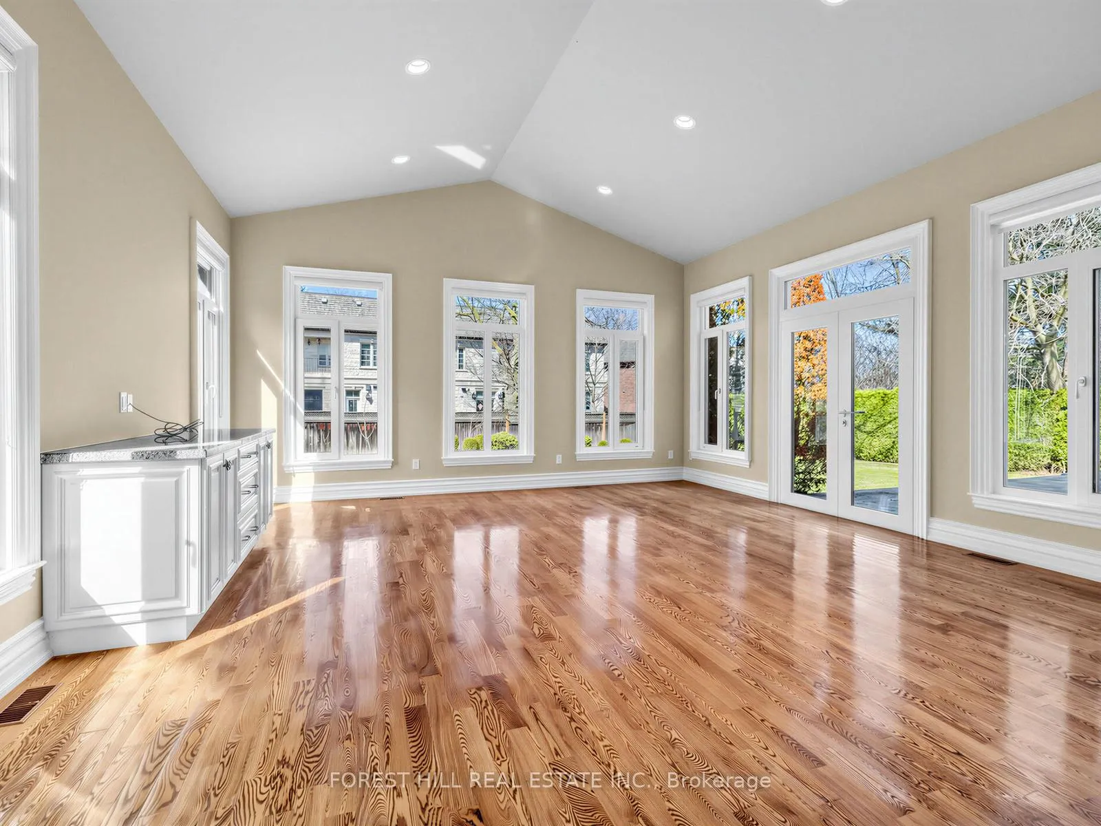 Photo 16 of 8 Colvestone Road, North York, St. Andrew-Windfields — HOMEH