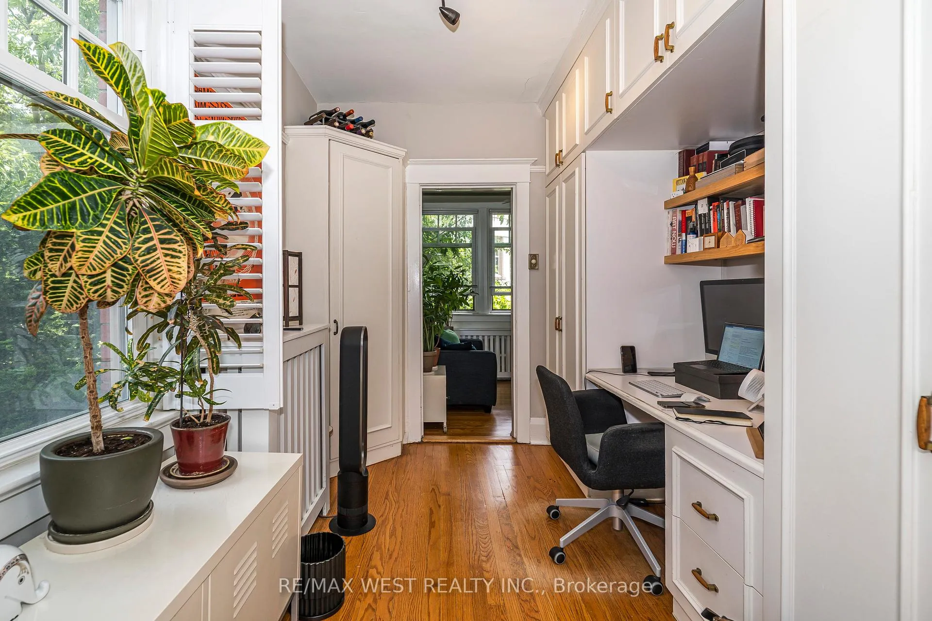 Photo 45 of 9B Humewood Drive, Toronto, Humewood-Cedarvale — HOMEH