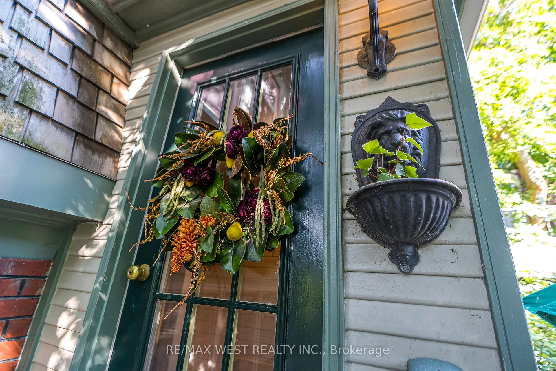 Photo 81 of 9B Humewood Drive, Toronto, Humewood-Cedarvale — HOMEH