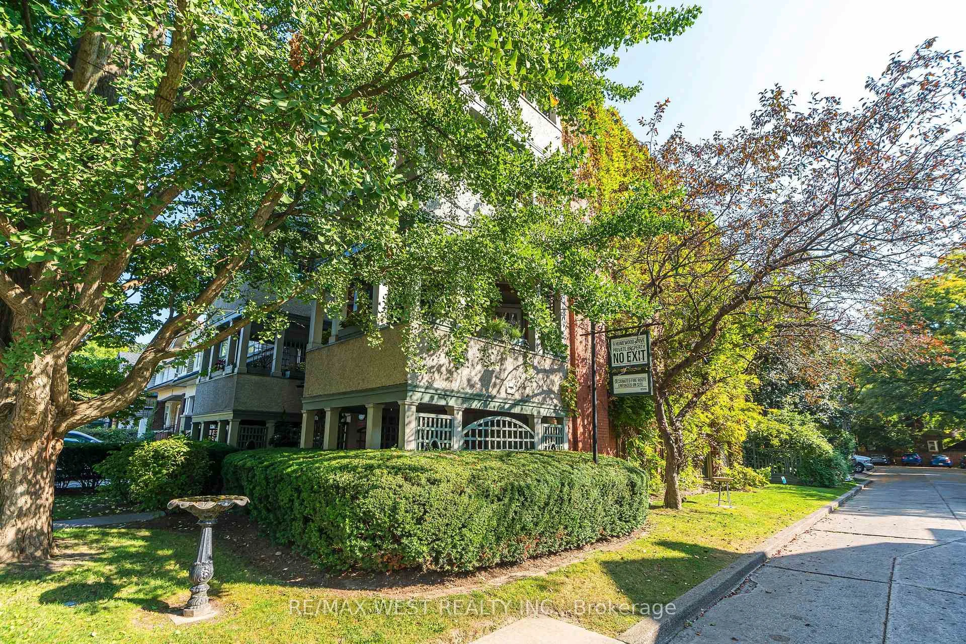 Photo 8 of 9B Humewood Drive, Toronto, Humewood-Cedarvale — HOMEH