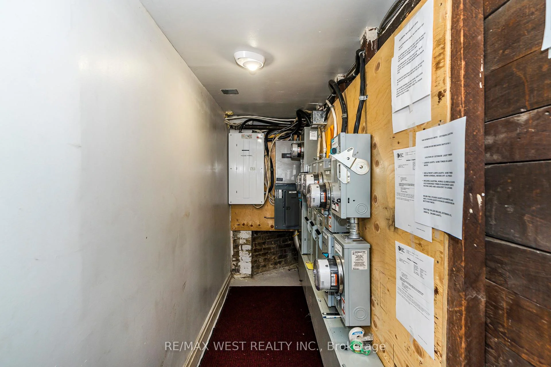 Photo 12 of 9B Humewood Drive, Toronto, Humewood-Cedarvale — HOMEH