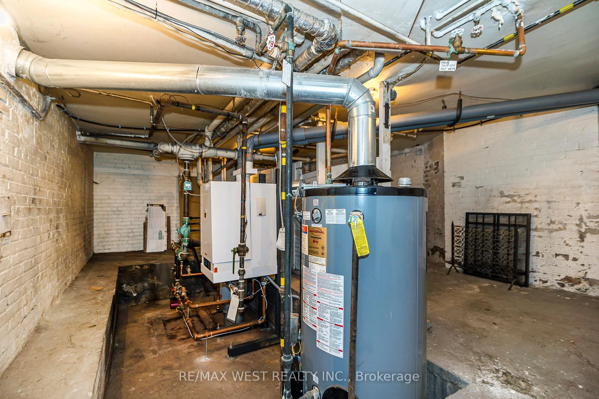 Photo 16 of 9B Humewood Drive, Toronto, Humewood-Cedarvale — HOMEH