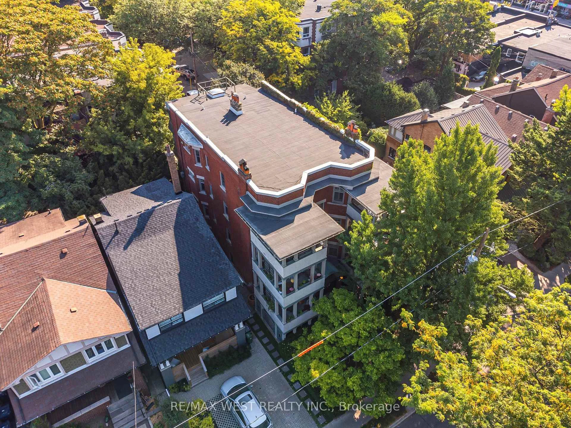 Photo 40 of 9B Humewood Drive, Toronto, Humewood-Cedarvale — HOMEH