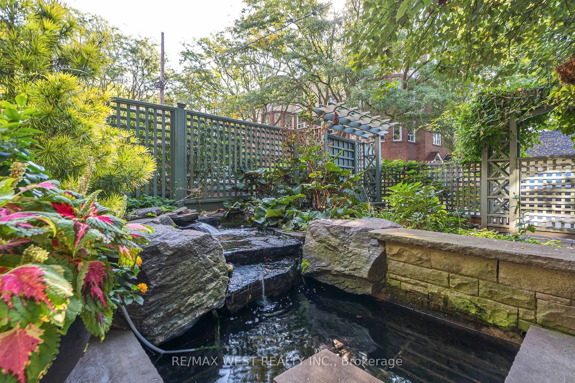Photo 74 of 9B Humewood Drive, Toronto, Humewood-Cedarvale — HOMEH