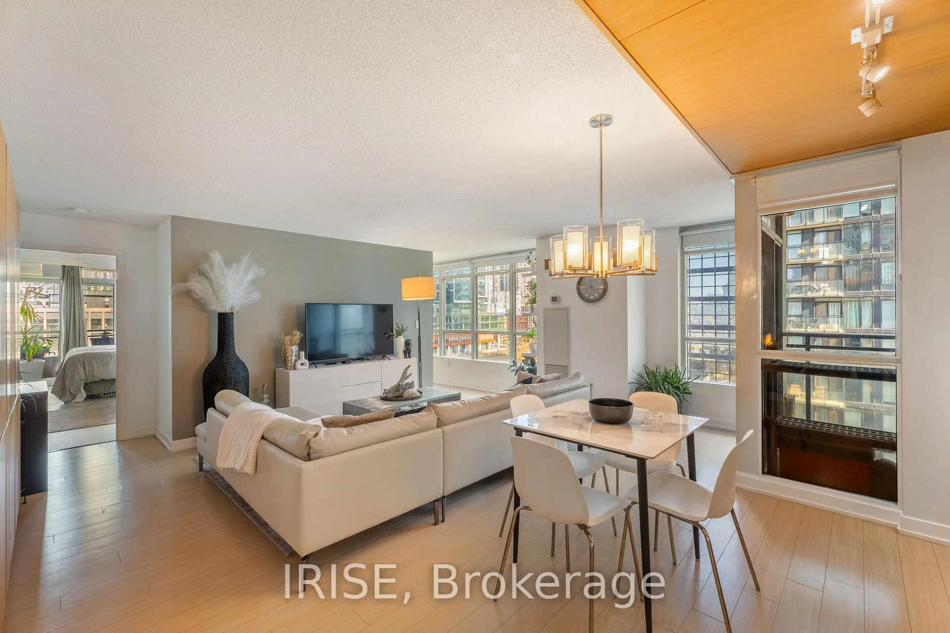 Front of Unit 949, 10 Capreol Court